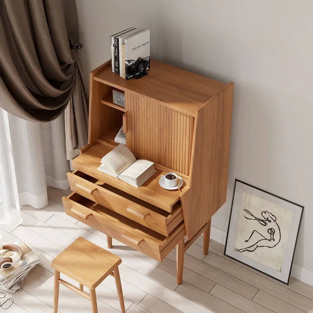 Oak Wood Dressing Table With Mirror And Compact Design